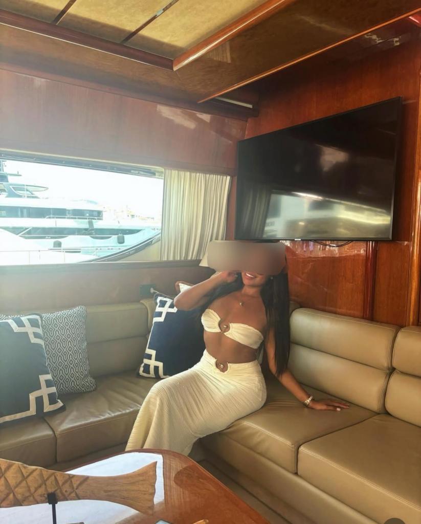 Chica busca chico en Tenerife: 