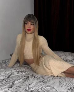 681934479: Transexual en La Coruña