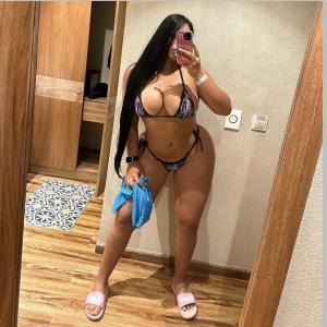 643331830: Chica busca chico en Gerona