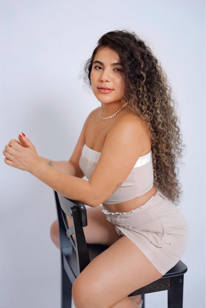 Chica busca chico en Tenerife: 