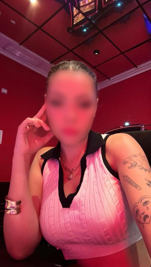 Chica busca chico en Cádiz: 