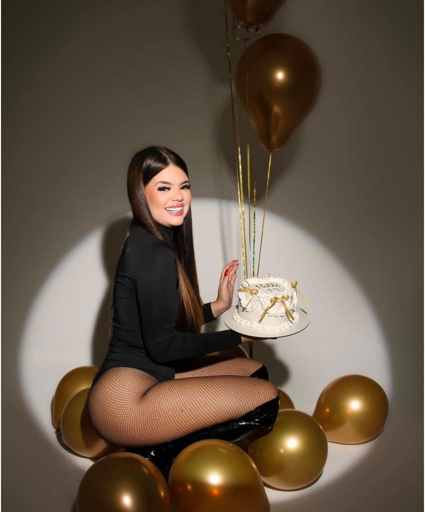 Chica busca chico en Almería: 