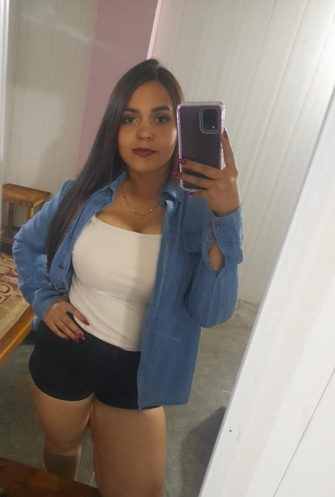 Chica busca chico en Granada: 