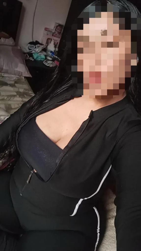 613712903: Chica busca chico en Lérida