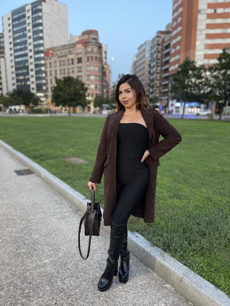 Chica busca chico en La Coruña: 