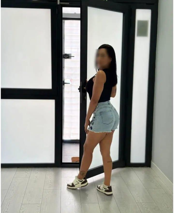 Chica busca chico en Barcelona: 