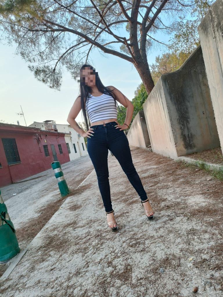 Chica busca chico en Ceuta: 
