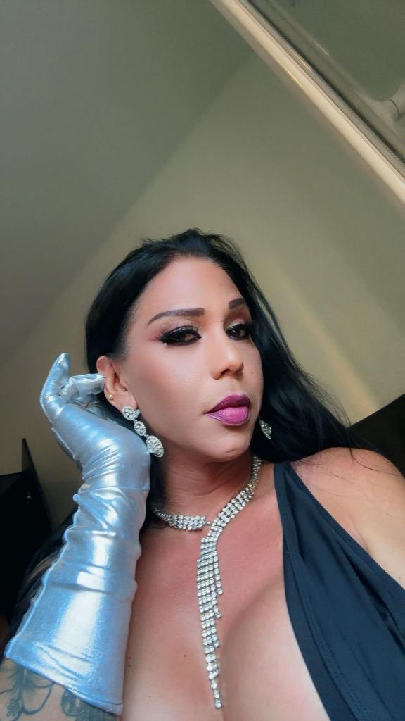 Travesti en Lérida: Transexuales y Travestis