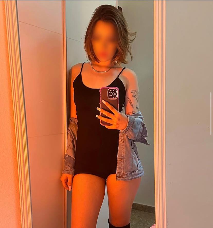 Chica busca chico en Cádiz: 