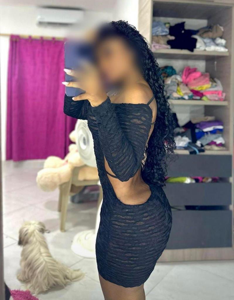 Chica busca chico en Tenerife: 