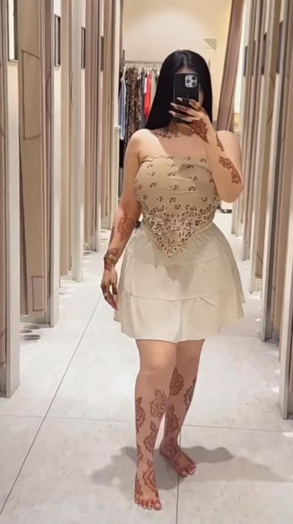 Chica busca chico en Almería: 