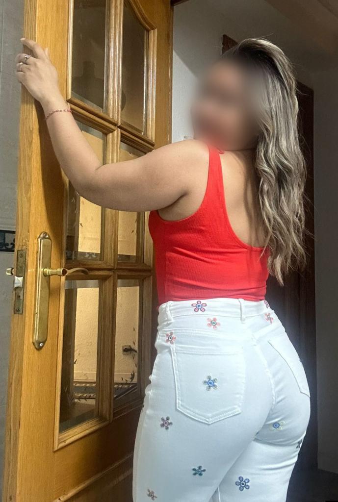 Chica busca chico en Almería: 
