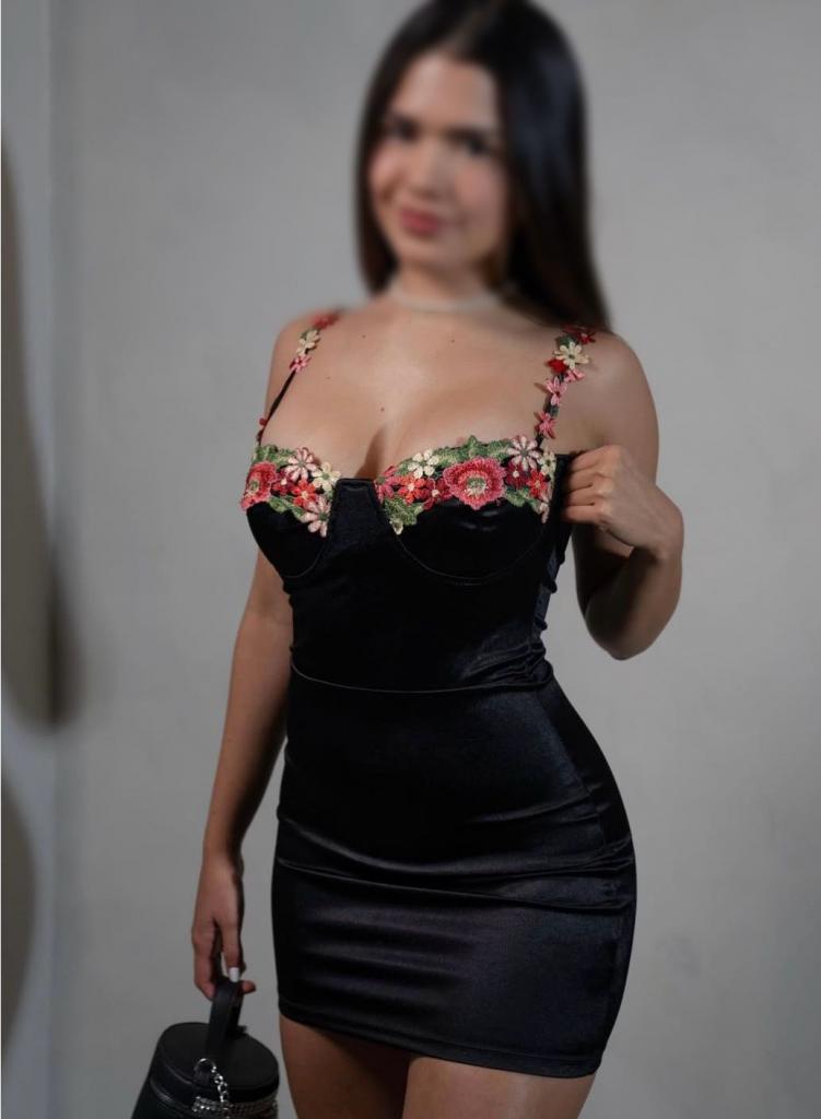 Chica busca chico en Ibiza: 