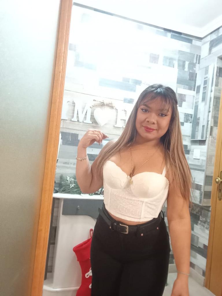 Chica busca chico en Almería: 