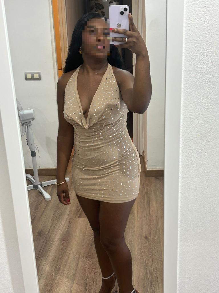 Chica busca chico en Almería: 