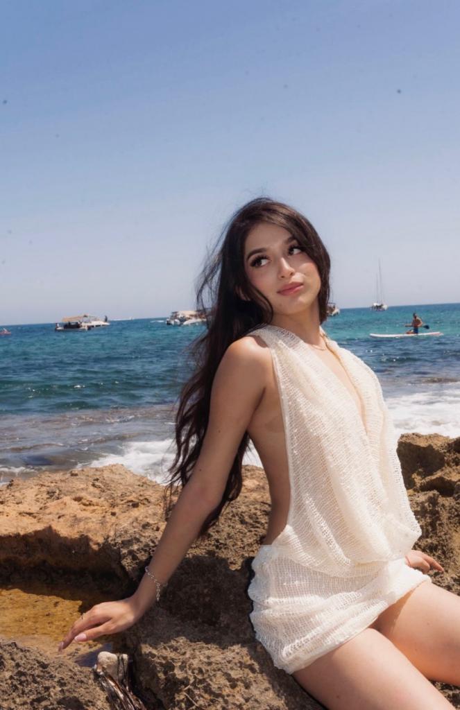 Chica busca chico en Almería: 