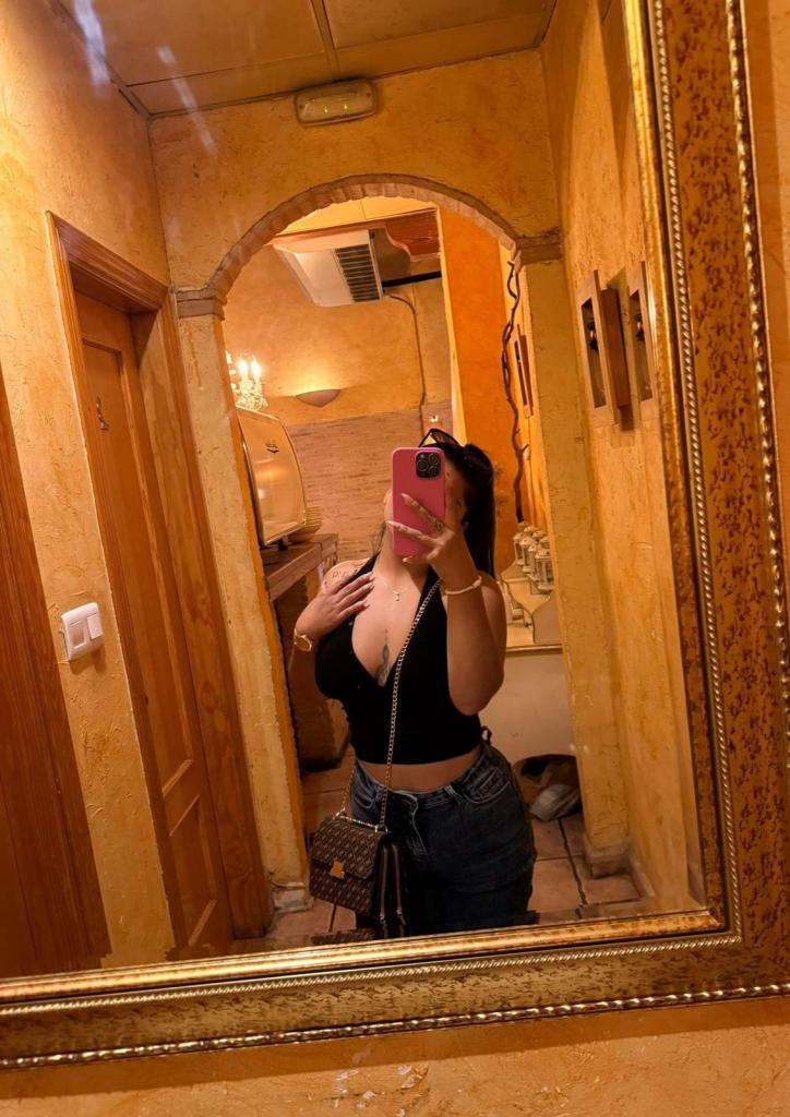 Chica busca chico en Barcelona: 