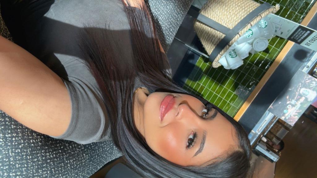 612207455: Chica busca chico en Madrid