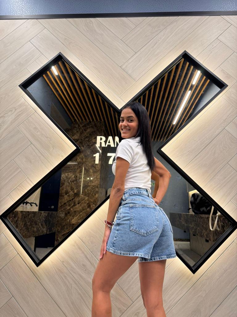 Chica busca chico en Sevilla: 