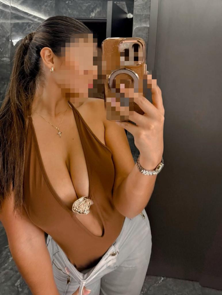 Chica busca chico en Cádiz: 