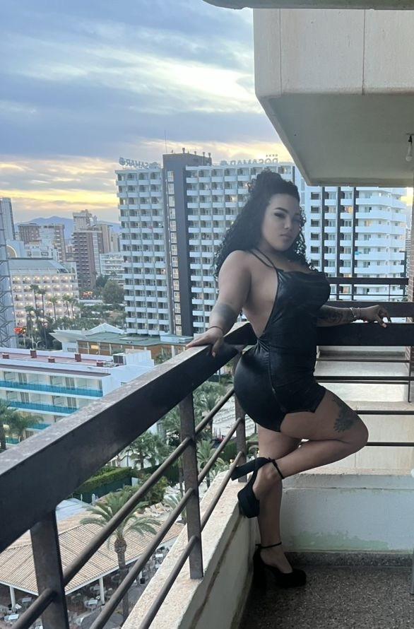 Chica busca chico en Alicante: 