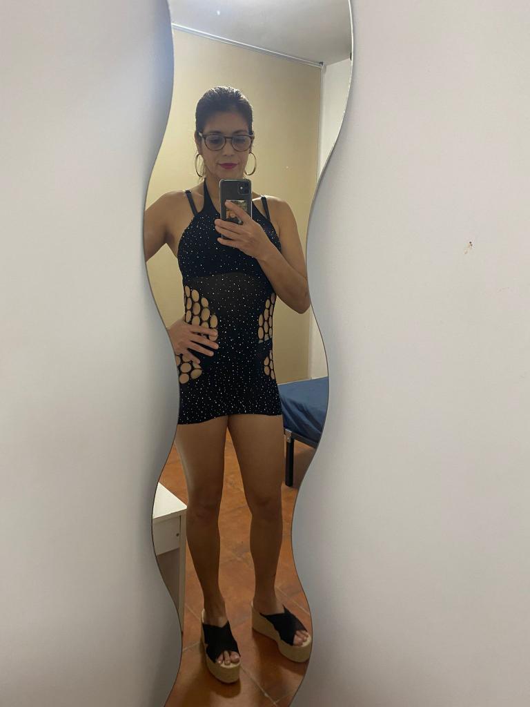 637006945: Chica busca chico en Madrid