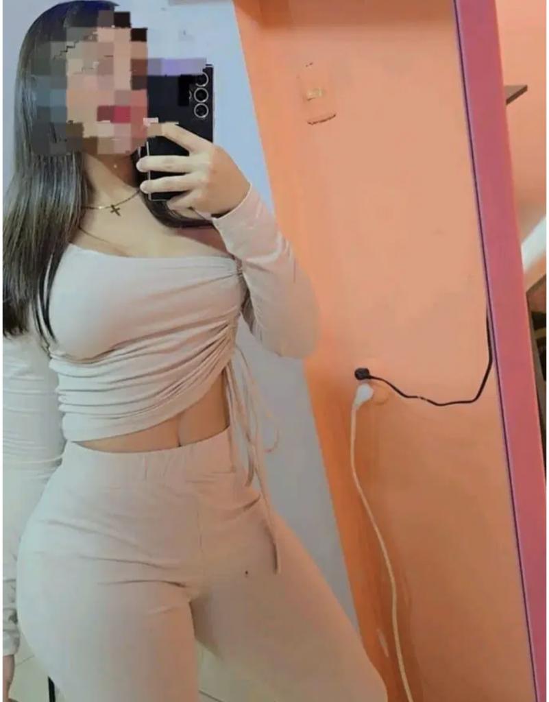 613803320: Chica busca chico en Cádiz