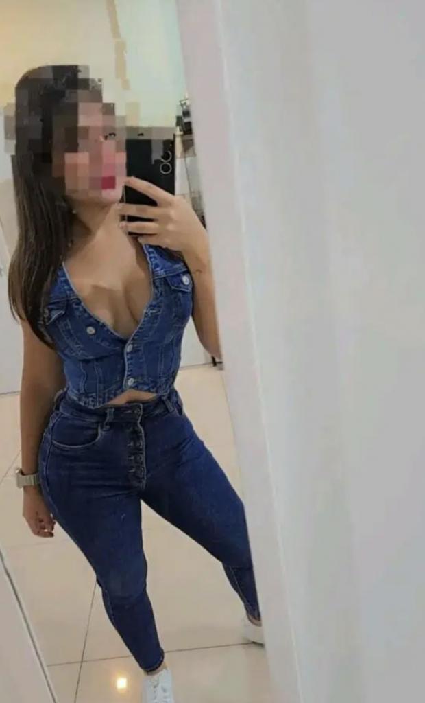 Chica busca chico en Cádiz: 