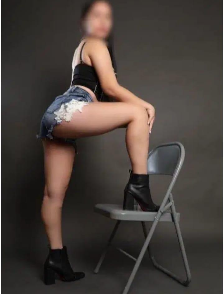Chica busca chico en Barcelona: 