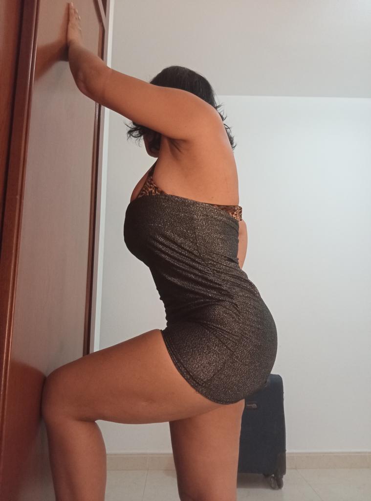 Chica busca chico en Almería: 