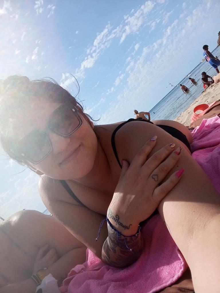 641464530: Chica busca chico en Sevilla