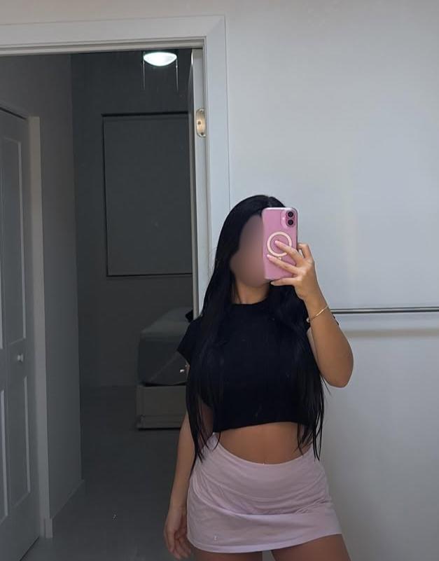 Chica busca chico en Sevilla: 