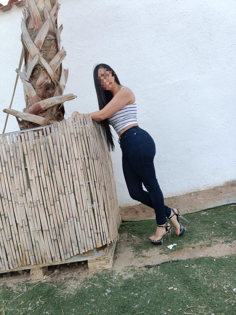 Chica busca chico en Ceuta: 