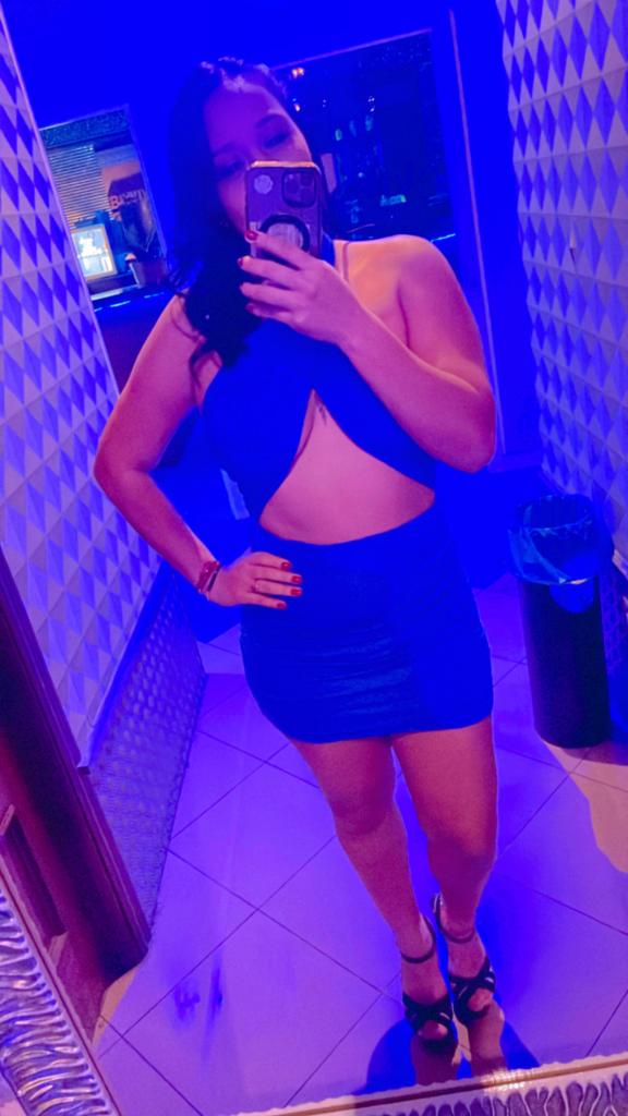 642945543: Chica busca chico en Málaga