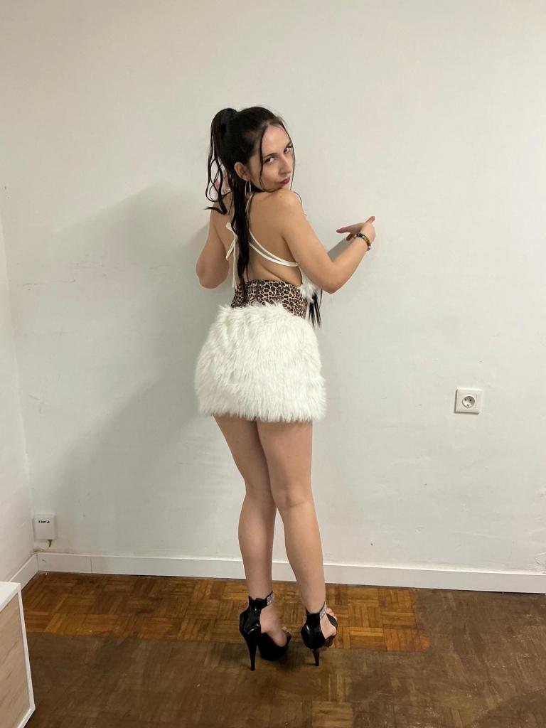 Chica busca chico en Alicante: 