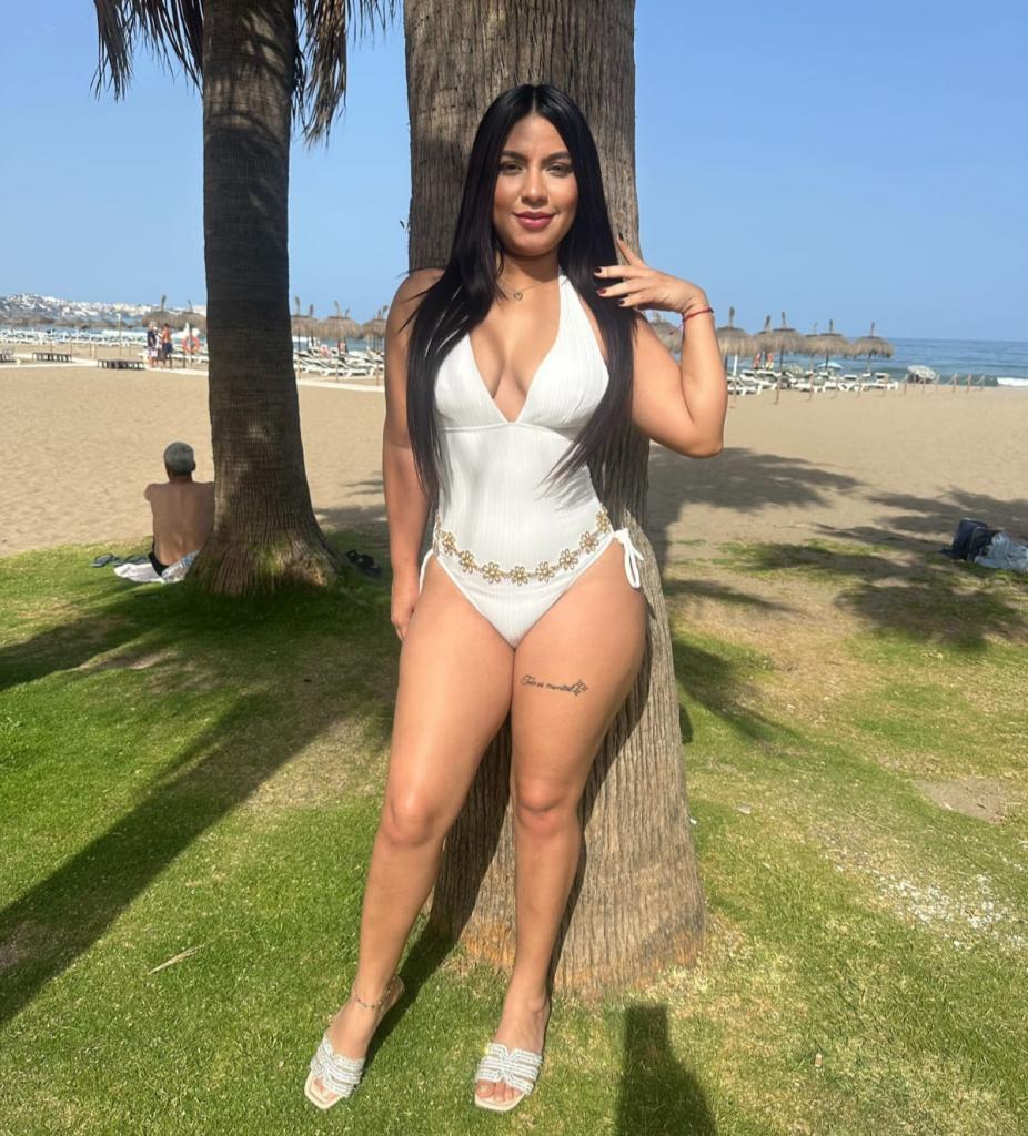 Chica busca chico en Alicante: Chica busca chico