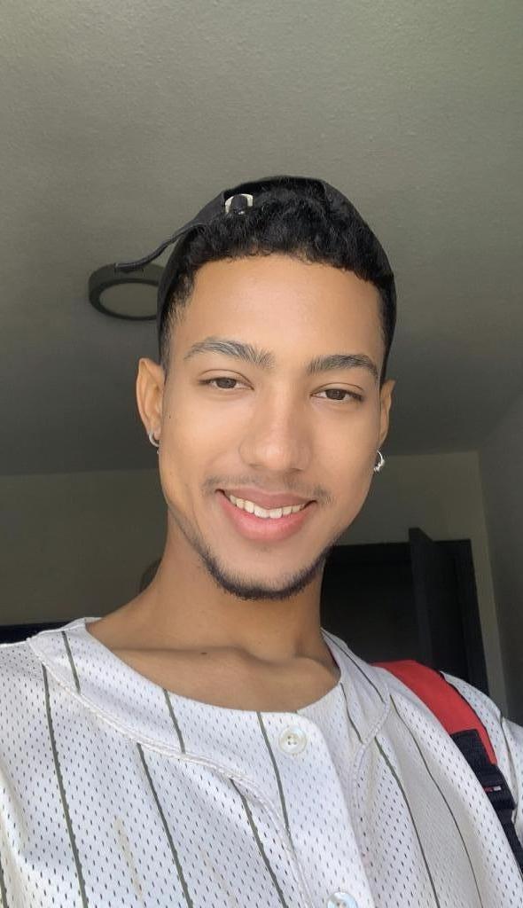 Chico busca chica en Málaga: 