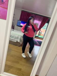 611242327: Chica busca chico en La Coruña