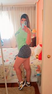 697946860: Chica busca chico en Tarragona