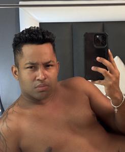 661438907: Chico busca chica en Tenerife