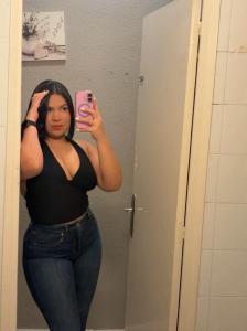 631086796: Chica busca chico en Barcelona