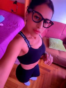 642685775: Chica busca chico en Pontevedra