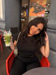 612207455: Chica busca chico en Madrid