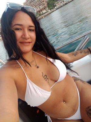 670696416: Chica busca chico en Barcelona