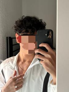 667731410: Chico busca chica en Madrid