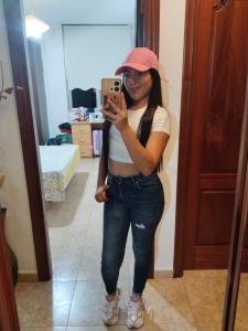 643585649: Chica busca chico en Cáceres