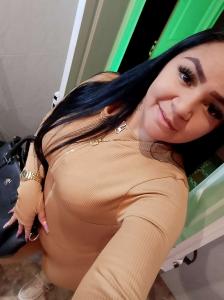 687227650: Chica busca chico en Barcelona