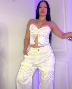 617492072: Chica busca chico en Barcelona