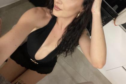 697624169: Chica busca chico en Málaga