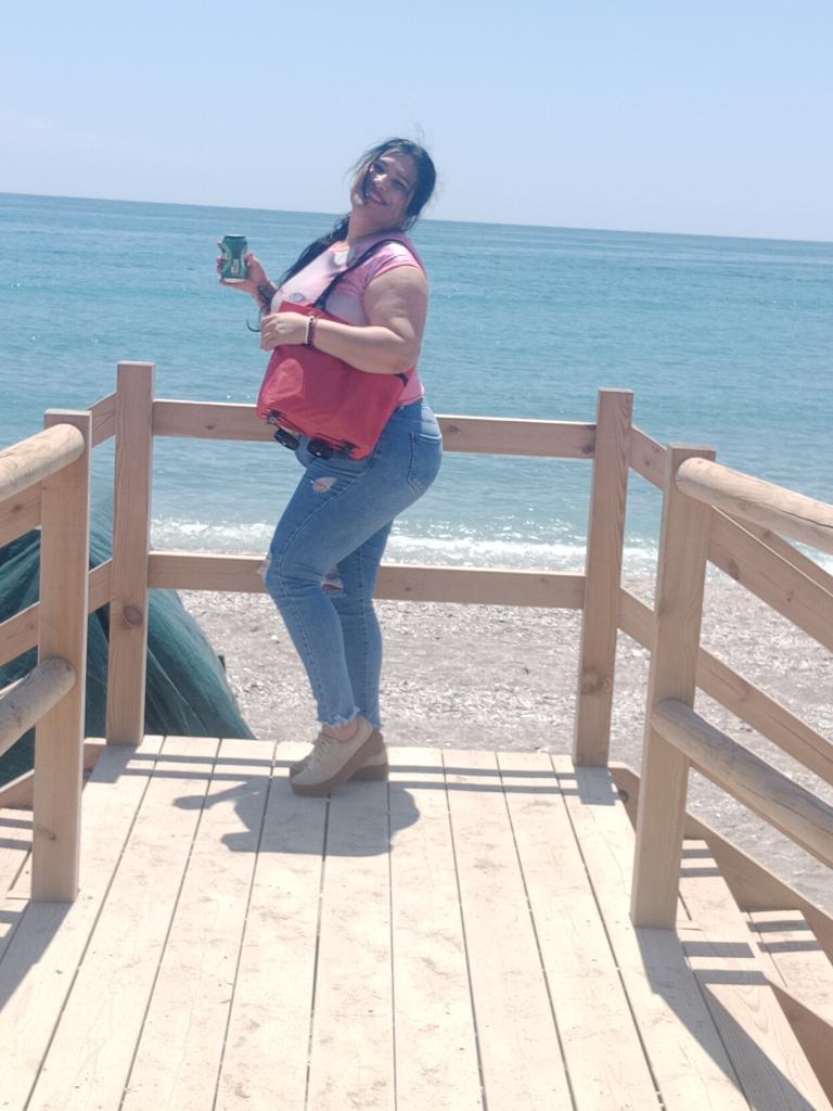 Chica busca chico en Granada: 